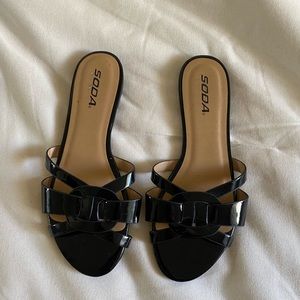 Soda Black Sandals